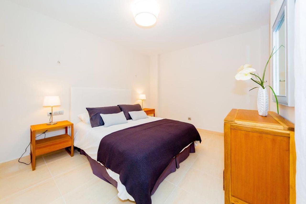 Шикарная Квартира На Первой Линии -Luxury Apartment On The First Line Sea トレビエハ エクステリア 写真