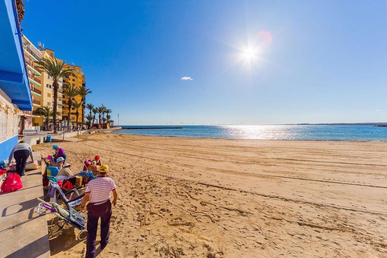 Шикарная Квартира На Первой Линии -Luxury Apartment On The First Line Sea トレビエハ エクステリア 写真